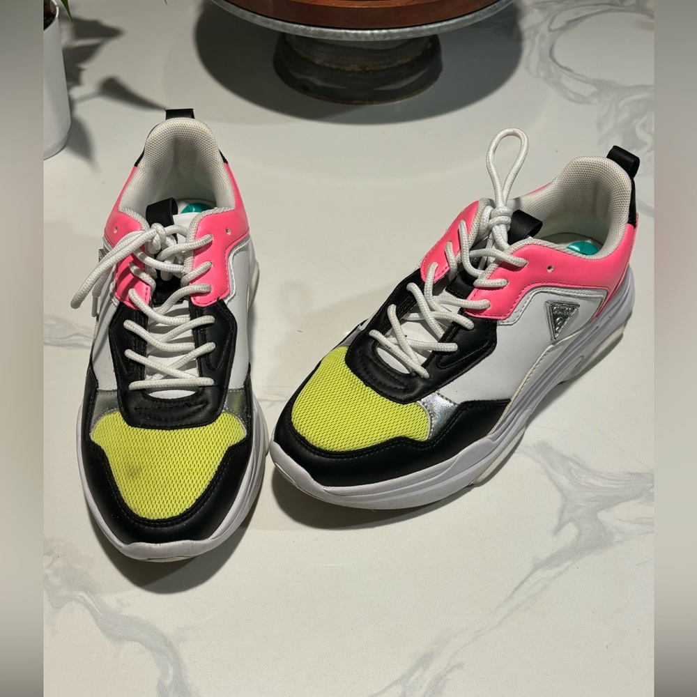 Guess lace up sneakers size, 8 color: white:with pink,green,black detail.